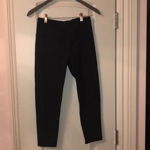Victoria’s Secret Sport cropped Leggings
